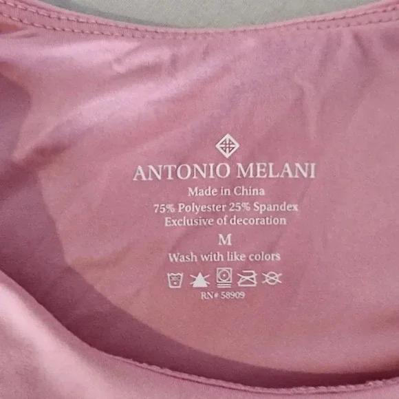 Antonio Melani Workout Cropped Top - Picture 3 of 6